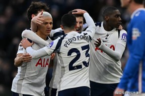 九游娱乐中国-包含拜仁慕尼黑迎英超关键赛，窗口期伤情更新，话题不断，赛程密集仍需轮换的词条