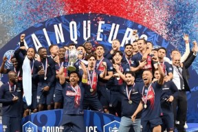 九游娱乐中国-包含清晨勒沃库森备战法国杯；造点机会细节曝光；媒体盛赞；控场能力受关注的词条